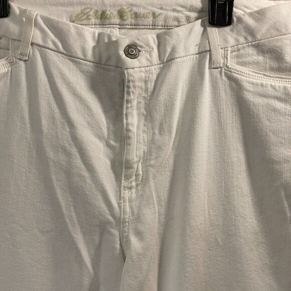 Eddie Bauer NWT Women's White Curvy Trouser Denim Jeans. Plus Size 18 - Picture 3 of 12